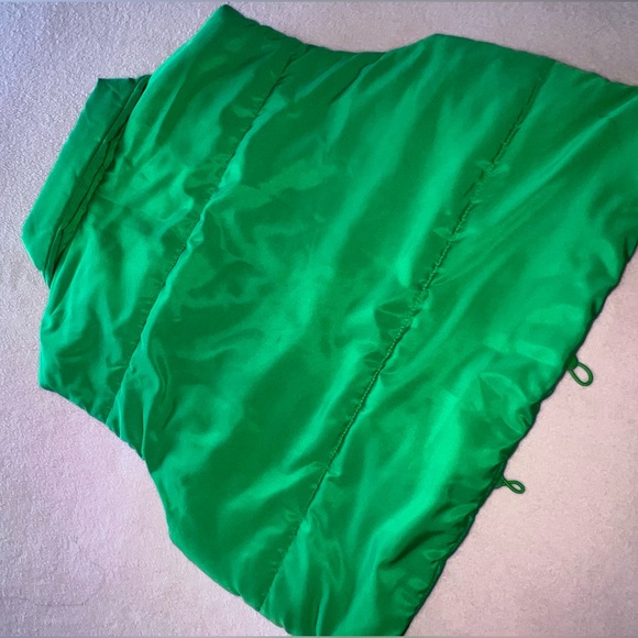 Green Puffer Vest - Picture 3 of 4
